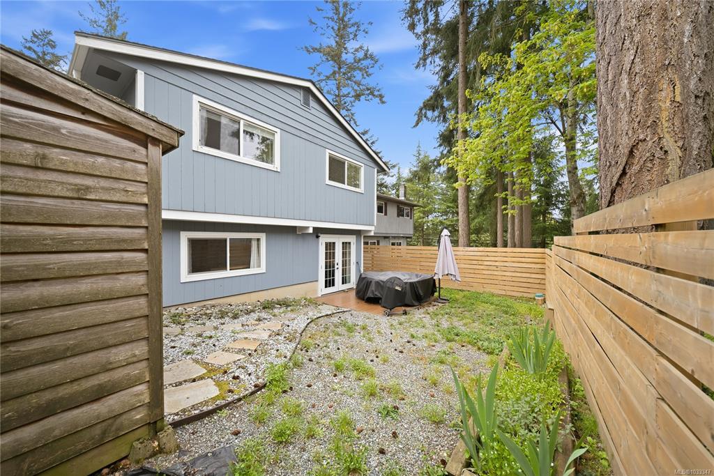 Fifth View of 33 Kanaka Pl, Nanaimo, BC, V9T 5B7