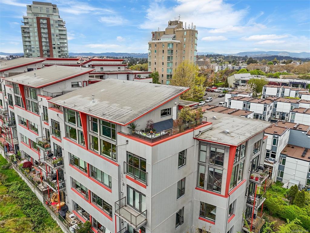 Second View of 455 Sitkum Rd, The Edge, Victoria, BC, V9A 7N9