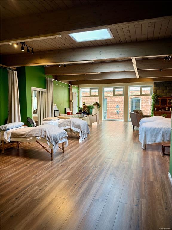 Third View of 531 Yates St, Victoria, BC, V8W 1K7