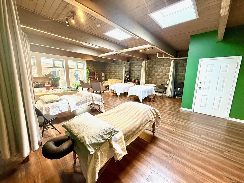 Fourth View of 531 Yates St, Victoria, BC, V8W 1K7