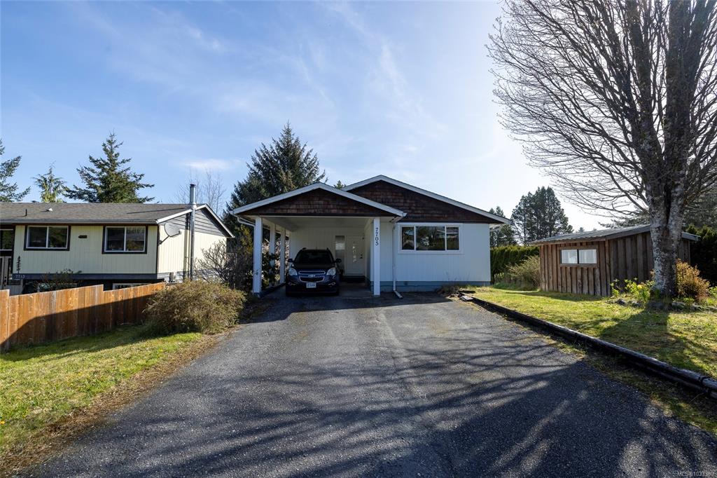 7705 Park Dr, 1033380, BC,