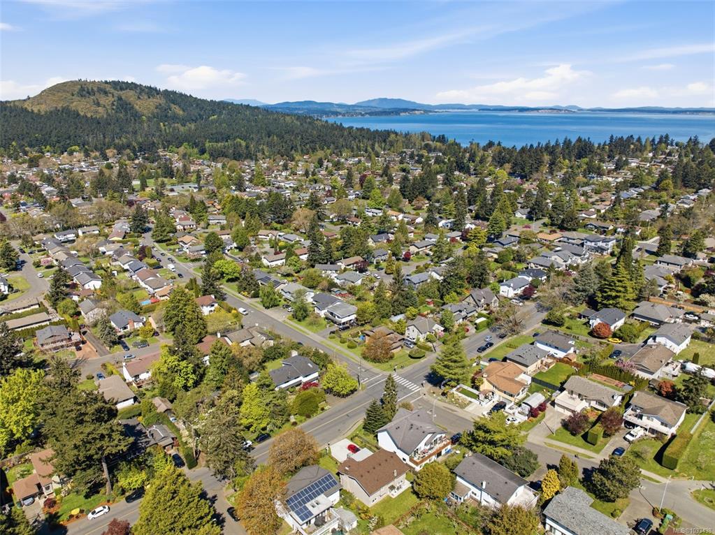 Third View of 4351 Torquay Dr, Saanich, BC, V8N 3L3