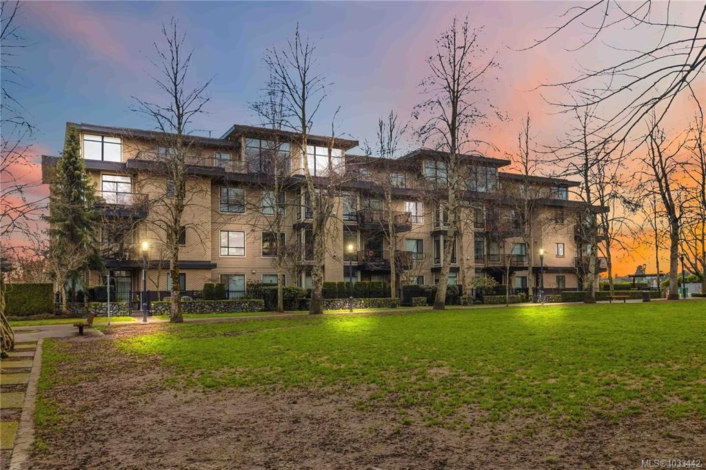 Third View of 330 Waterfront Cres, Victoria, BC, V8T 5K3