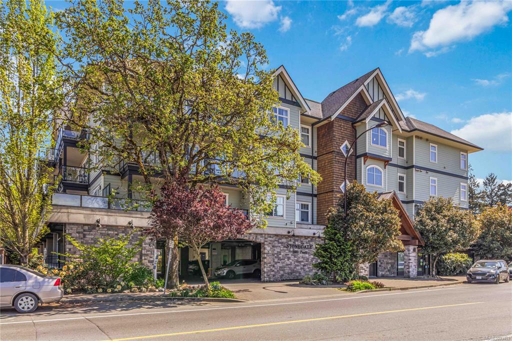 2881 Peatt Rd, 1033453, BC,
