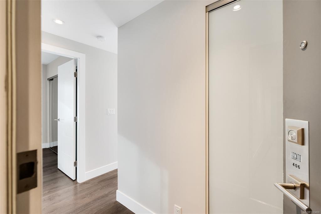 Fourth View of 960 Yates St, Legato, Victoria, BC, V8V 3M3