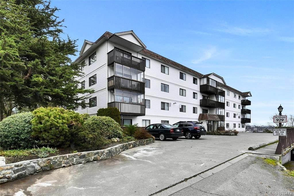 Second View of 929 Esquimalt Rd, Esquimalt, BC, V9A 3M7