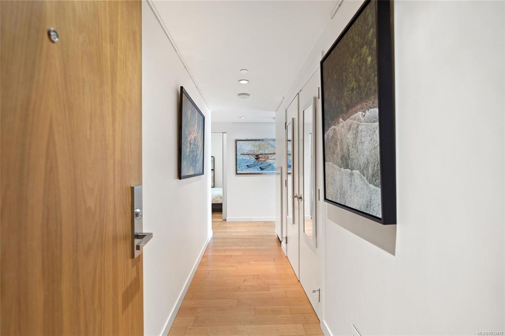 Fourth View of 608 Broughton St, The Sovereign, Victoria, BC, V8W 1C7