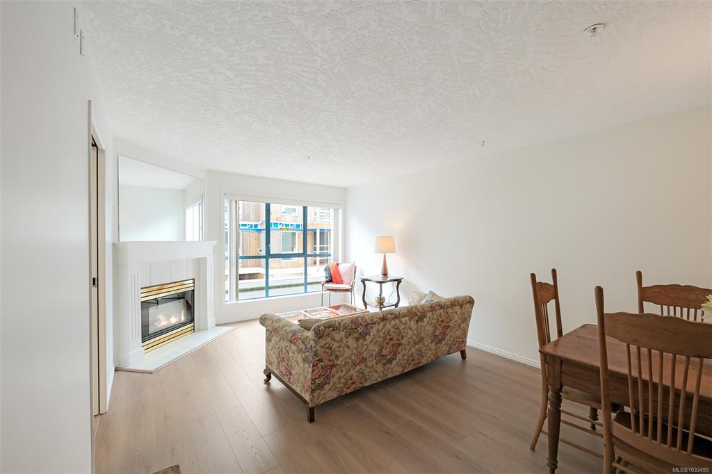 Fourth View of 1063 Southgate St, Victoria, BC, V8V 2Z1