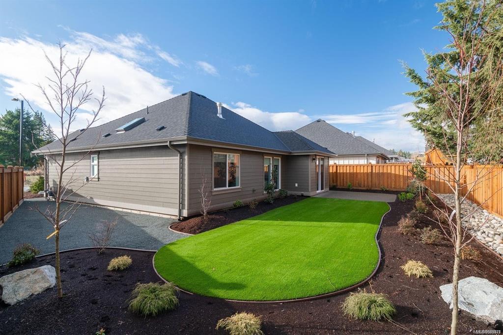 Third View of 409 Hummingbird Pl, Parksville, BC, V9P 1K1