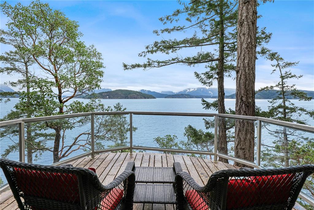 1704 Tiber Bay Rd, 1033519, BC,
