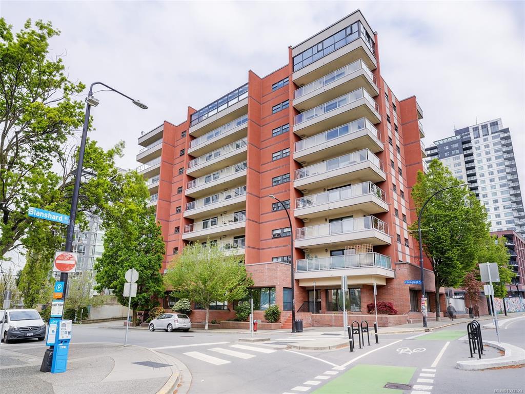 770 Cormorant St, 1033523, BC,