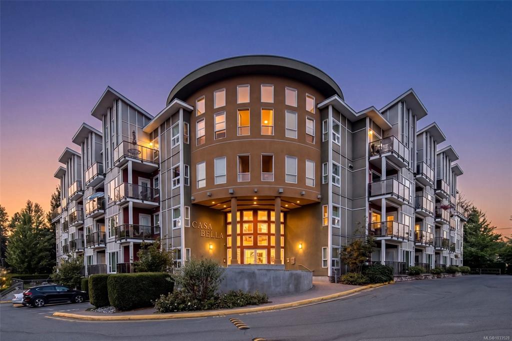 866 Brock Ave, 1033528, BC,