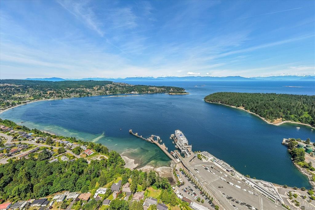 Fifth View of 1790 Waddington Rd, Nanaimo, BC, V9S 4W3