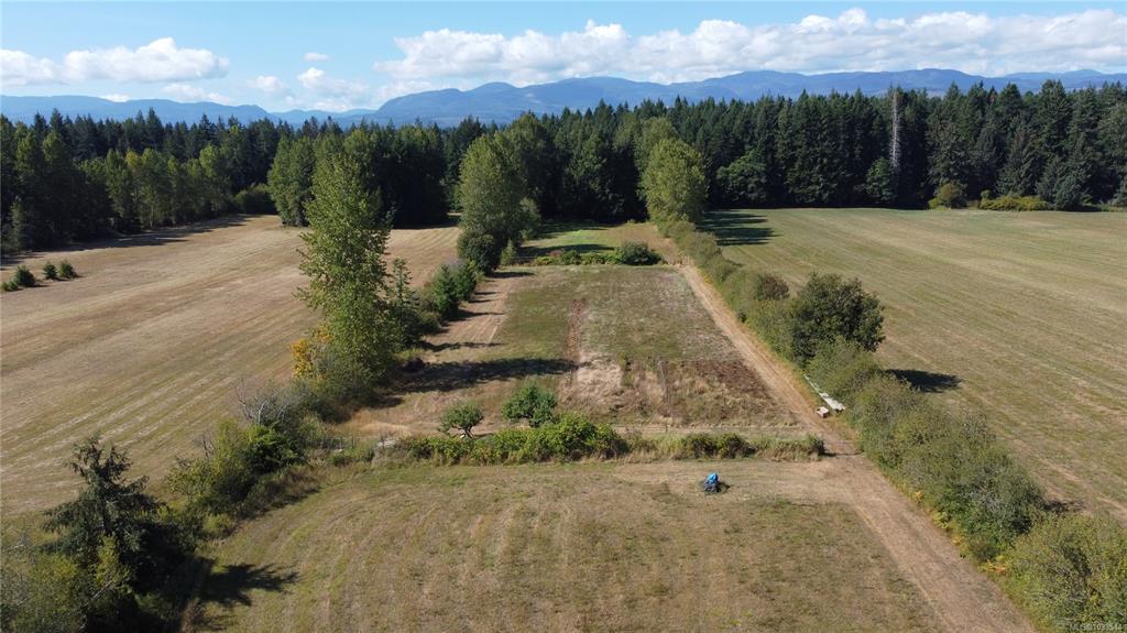Third View of 5835 Island Hwy N, Courtenay, BC, V9J 1T3