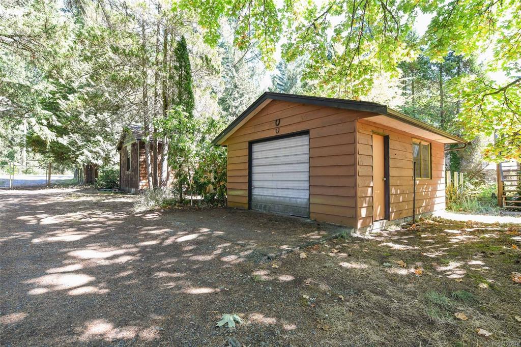 Fourth View of 5835 Island Hwy N, Courtenay, BC, V9J 1T3