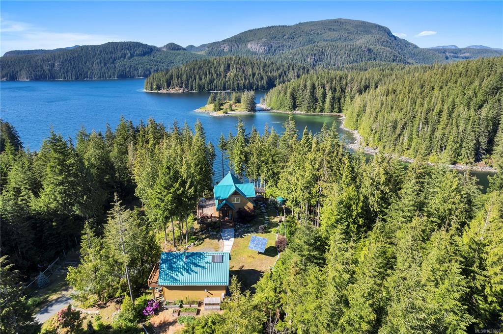 1676 Kanish View Dr, 1033568, BC,