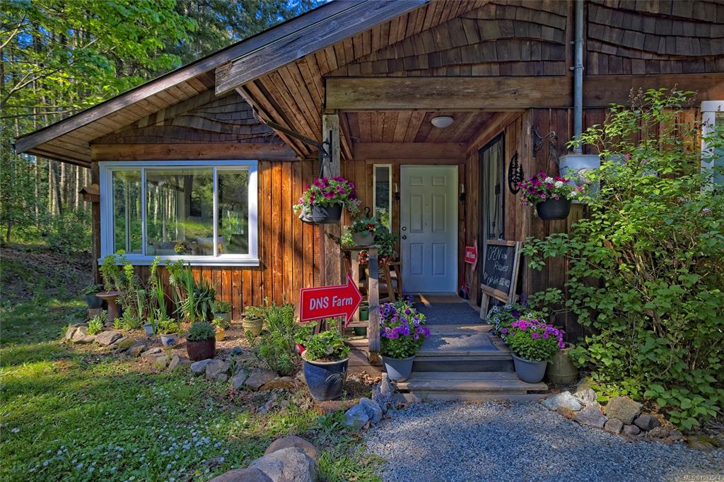 378 Rainbow Rd, 1033584, BC,