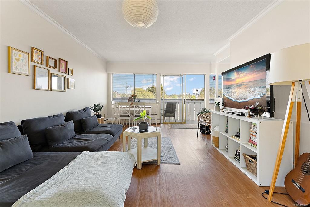 Fourth View of 964 Heywood Ave, Villa Royale, Victoria, BC, V8V 2Y5