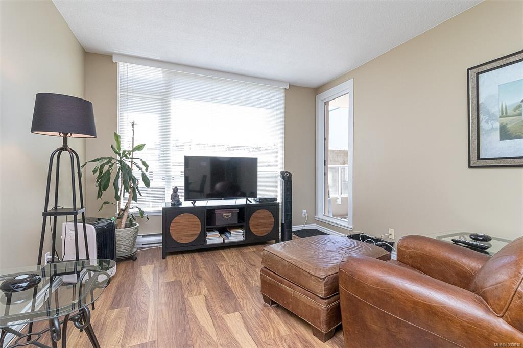 Fifth View of 835 View St, The Metropolitan, Victoria, BC, V8W 3W8