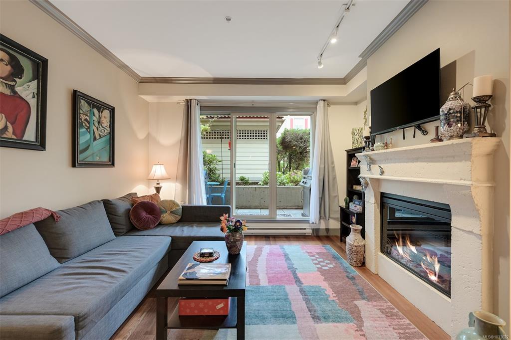 Fifth View of 1620 Mckenzie Ave, Saanich, BC, V8N 0A1