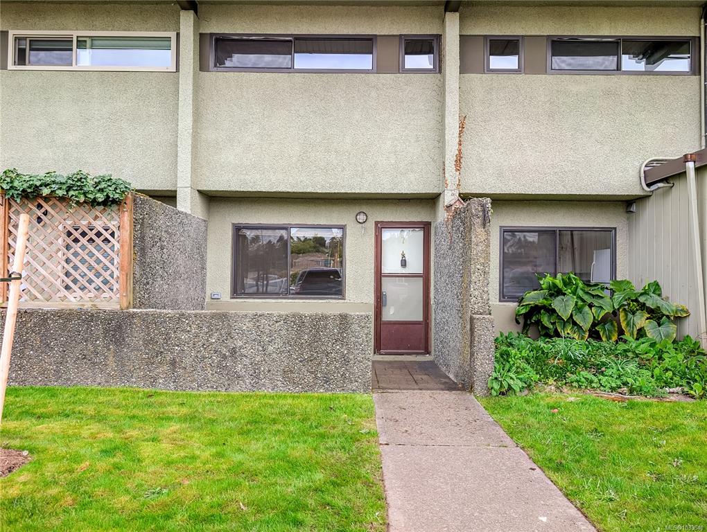 Fourth View of 477 Lampson St, Lampson Court, Esquimalt, BC, V9A 5Z4