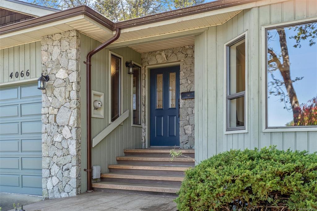 Fourth View of 4066 Nicholson Crt, Saanich, BC, V8Z 4S2