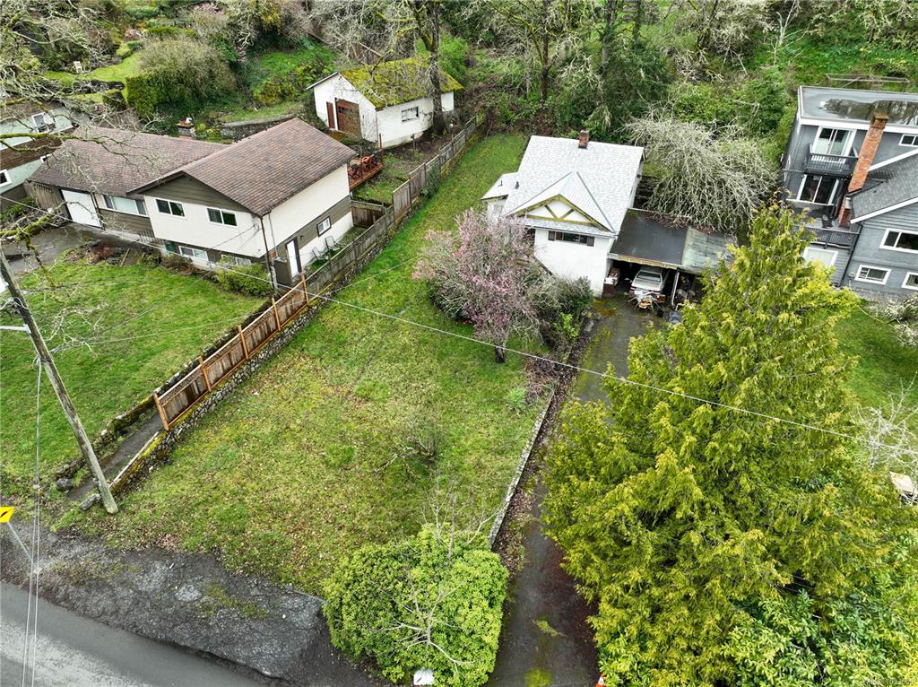 Third View of 4050 Grange Rd, Saanich, BC, V8Z 4V3