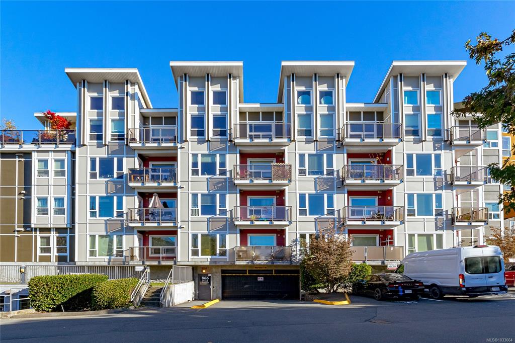866 Brock Ave, 1033664, BC,