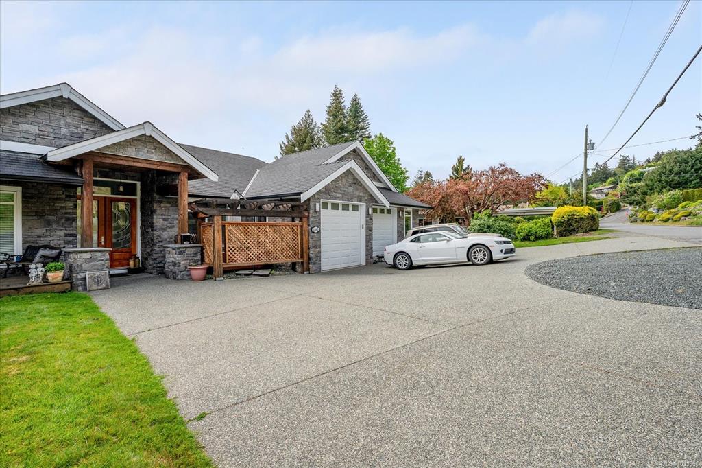 Third View of 1460 Sherwood Dr, Nanaimo, BC, V9T 1G7