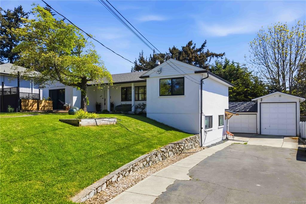 Fourth View of 3039 Balfour Ave, Victoria, BC, V9A 1R7