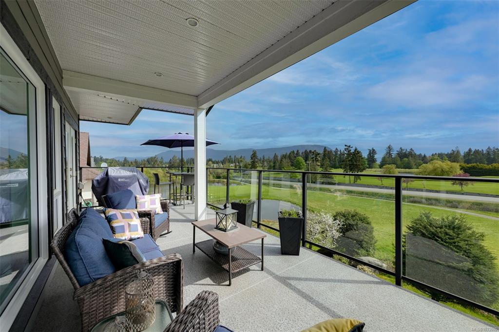 853 Country Club Dr, 1033690, BC,