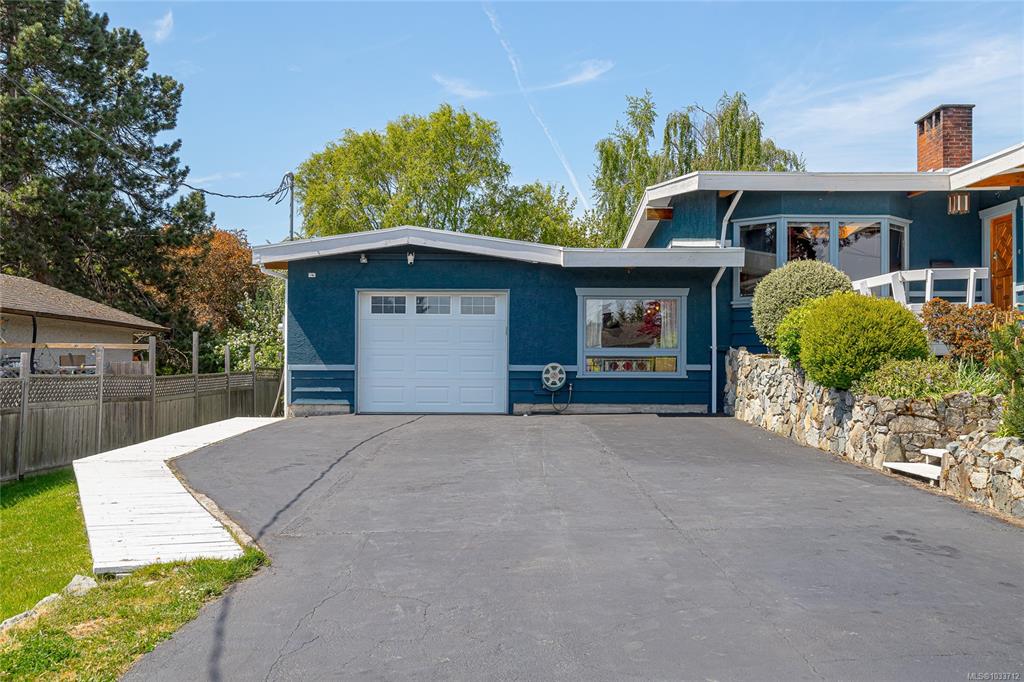 Fourth View of 4348 Harder Rd, Saanich, BC, V8Z 5L4