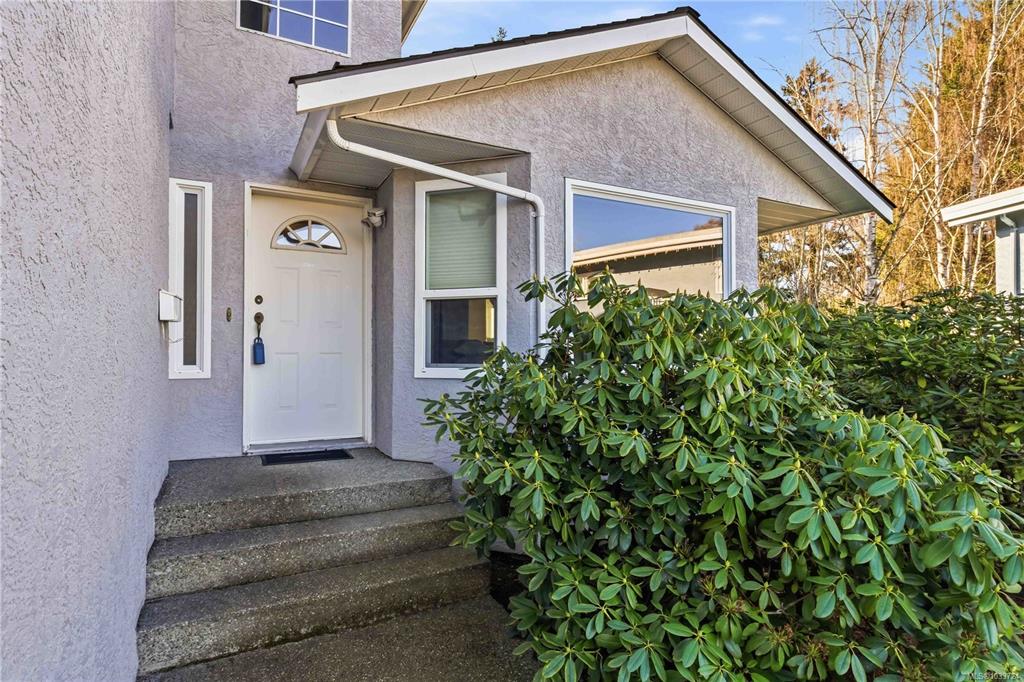 Fourth View of 4120 Ambassy Pl, Saanich, BC, V8X 2M4
