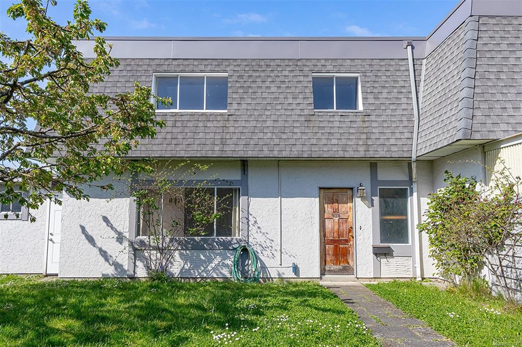 Second View of 926 Market St, Market Court, Victoria, BC, V8T 2E9