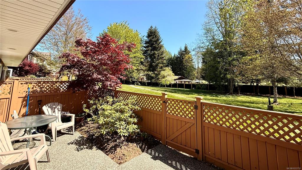 Third View of 1613 Creekside Dr, Nanaimo, BC, V9S 5V8