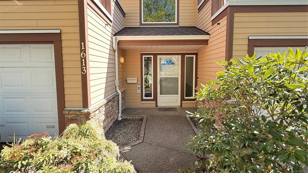 Fourth View of 1613 Creekside Dr, Nanaimo, BC, V9S 5V8