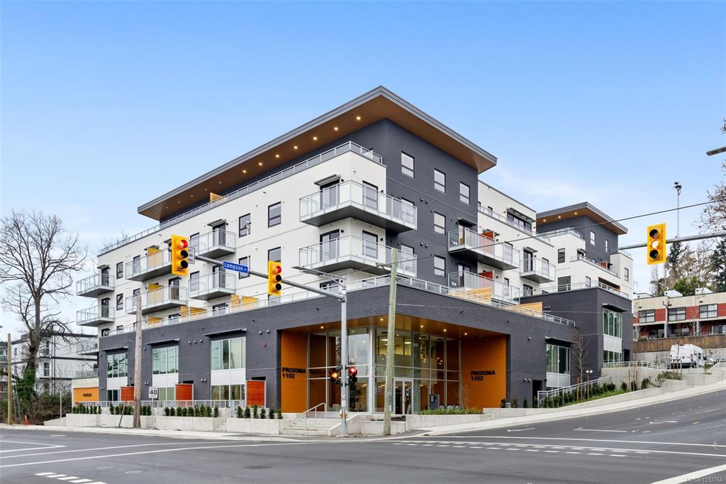 Third View of 610 Lampson Rd, Proxima, Esquimalt, BC, V9A 0L3