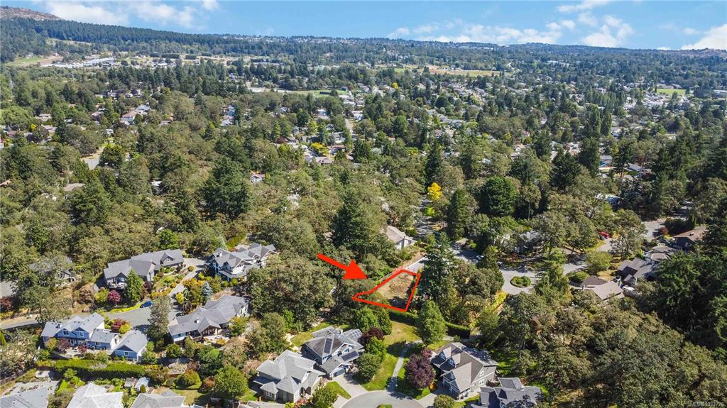Second View of 929 Woodhall Lane, Saanich, BC, V8X 3L7