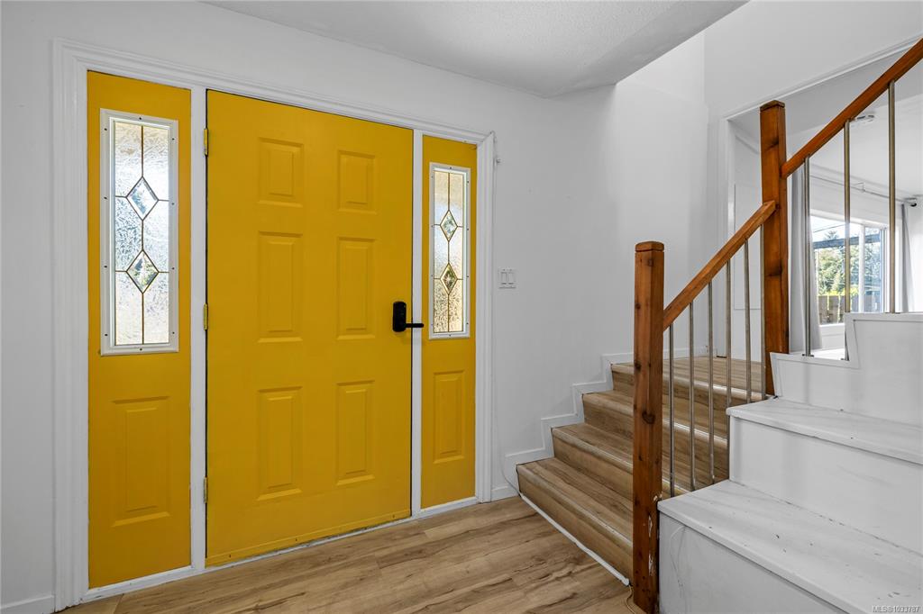 Fourth View of 3932 Macisaac Dr, Nanaimo, BC, V9T 2V3