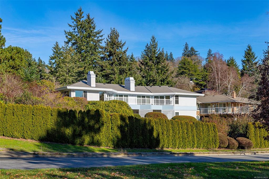 4569 Boulderwood Dr, 1033833, BC,