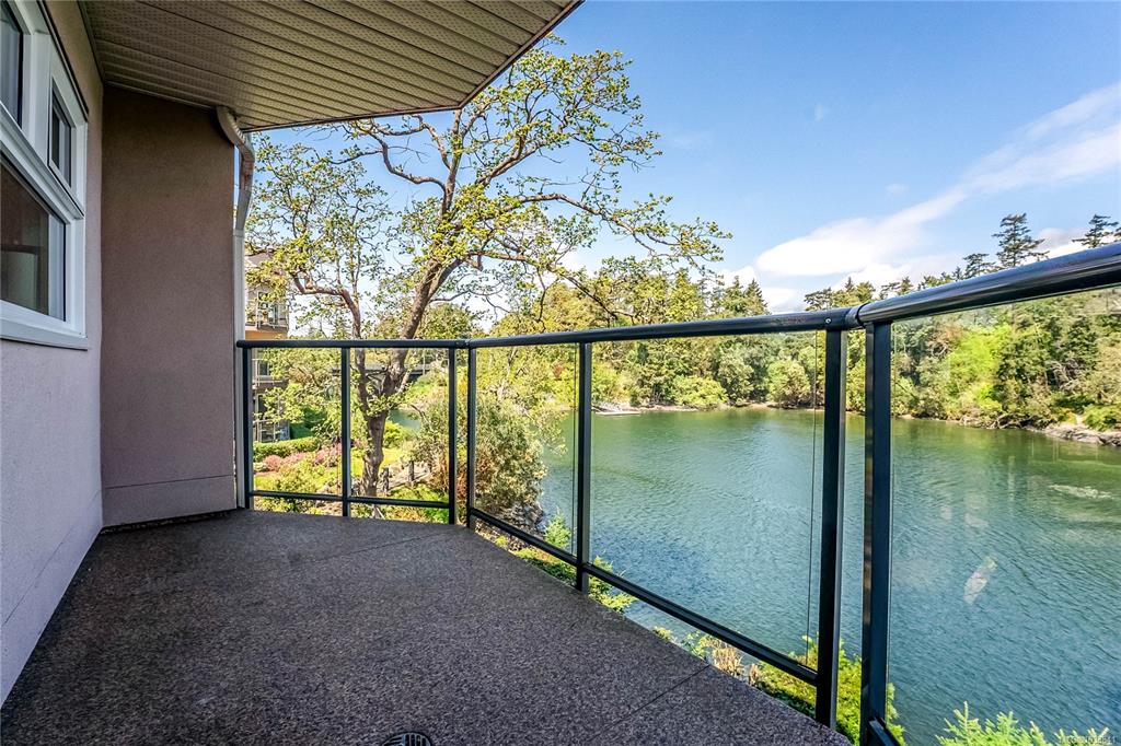Third View of 1083 Tillicum Rd, Gorge Pointe, Esquimalt, BC, V9V 7L7