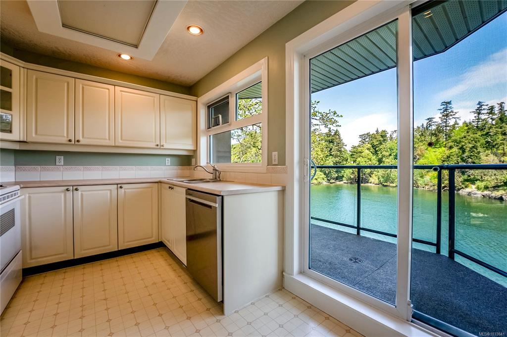 Fourth View of 1083 Tillicum Rd, Gorge Pointe, Esquimalt, BC, V9V 7L7