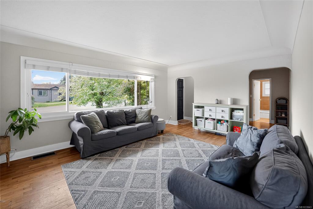 Fourth View of 550 Cadogan St, Nanaimo, BC, V9S 1T4