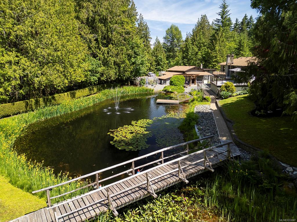 Fourth View of 970 Mclean Rd, Qualicum Beach, BC, V9K 1Y3
