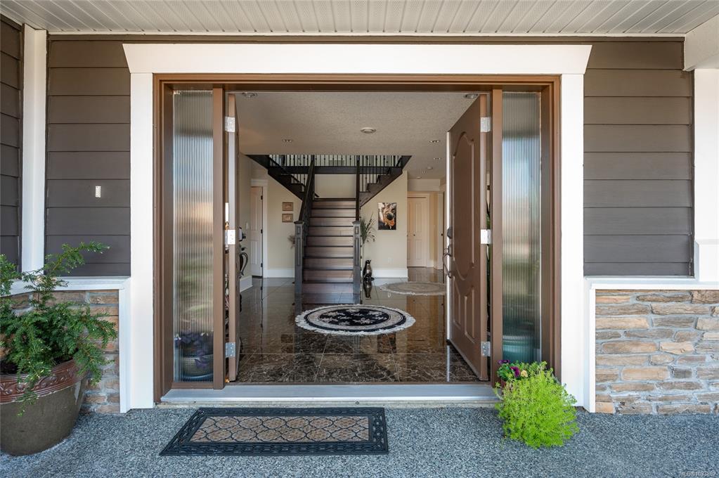 Fourth View of 5615 Oceanview Terr, Nanaimo, BC, V9V 1G6