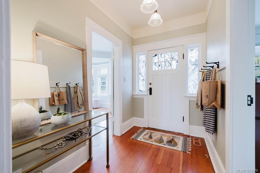 Fifth View of 1903 Duchess St, Victoria, BC, V8R 4W2