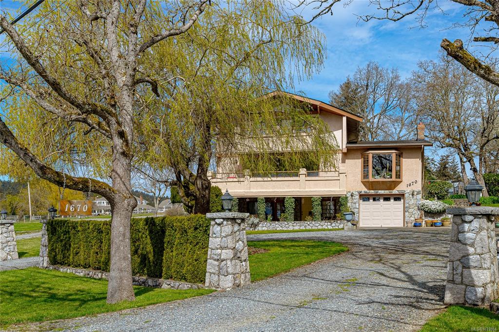 Second View of 1670 Burnside Rd W, Saanich, BC, V8X 3X3