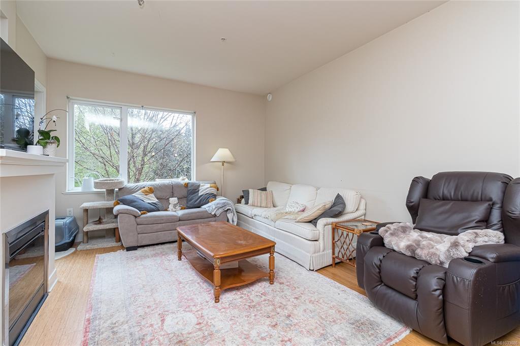 Fifth View of 4394 West Saanich Rd, Saanich, BC, V8Z 0B5