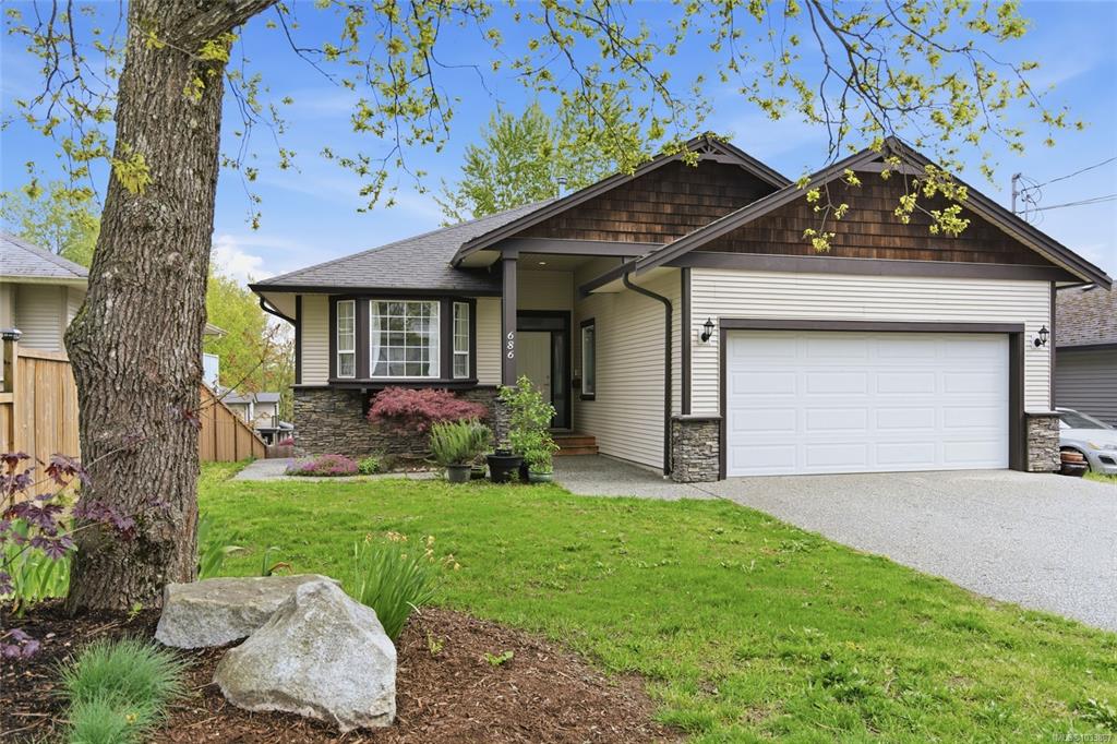 686 Howard Ave, 1033887, BC,