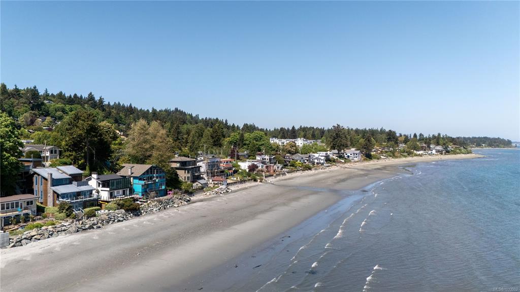 Fourth View of 5039 Cordova Bay Rd, Saanich, BC, V8Y 2K1